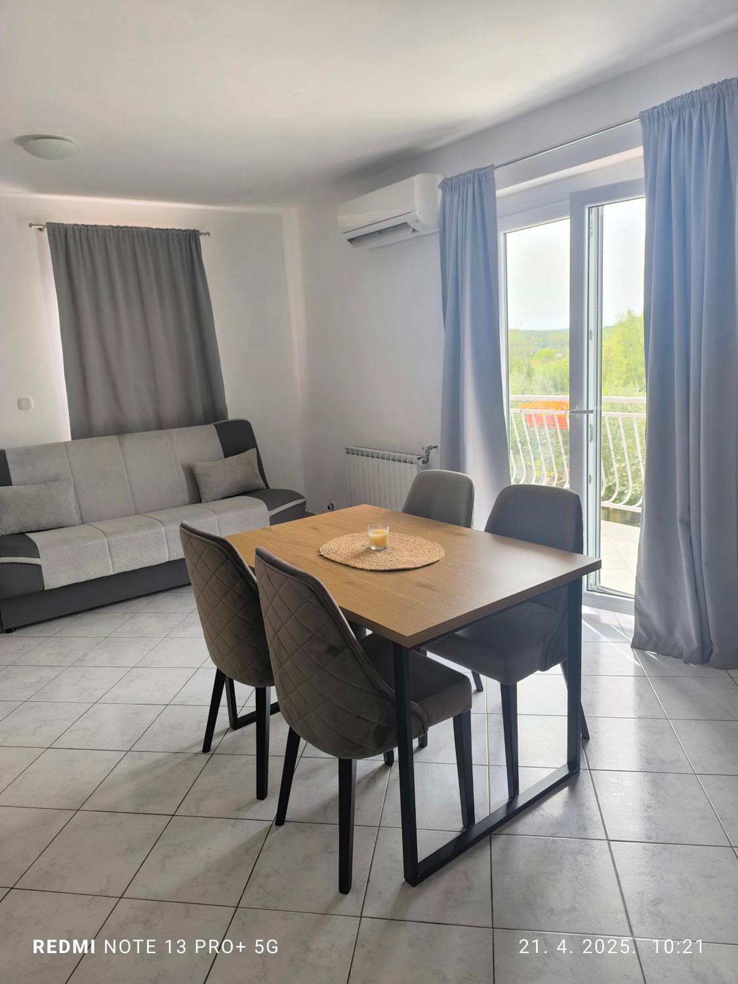 Apartments Erenda Fuškulin エクステリア 写真